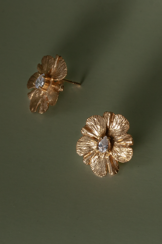 Autorskie kolczyki z pracowni Doroty Kos, kolekcja Secret Garden. Srebro pozłacane i cyrkonia.